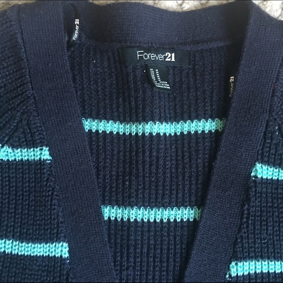 Cardigan - Picture 4 of 5